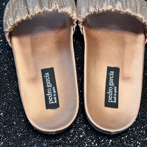 Pedro Garcia Women's Tan Slide Sandals - Picture 11 of 15